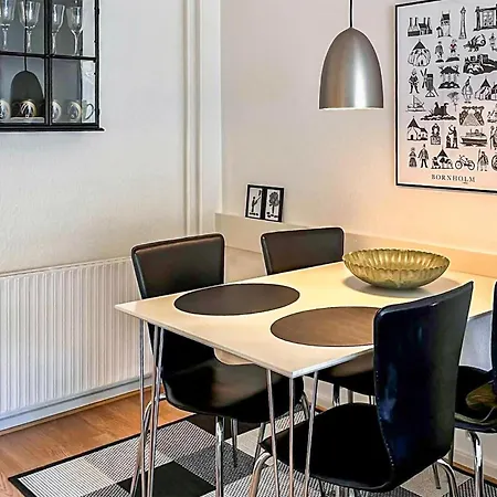 Appartement Lovely In With Wifi